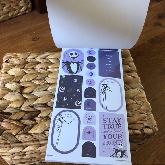 Happy Planner: Nightmare Before Christmas Sticker book - Picture 7 of 8